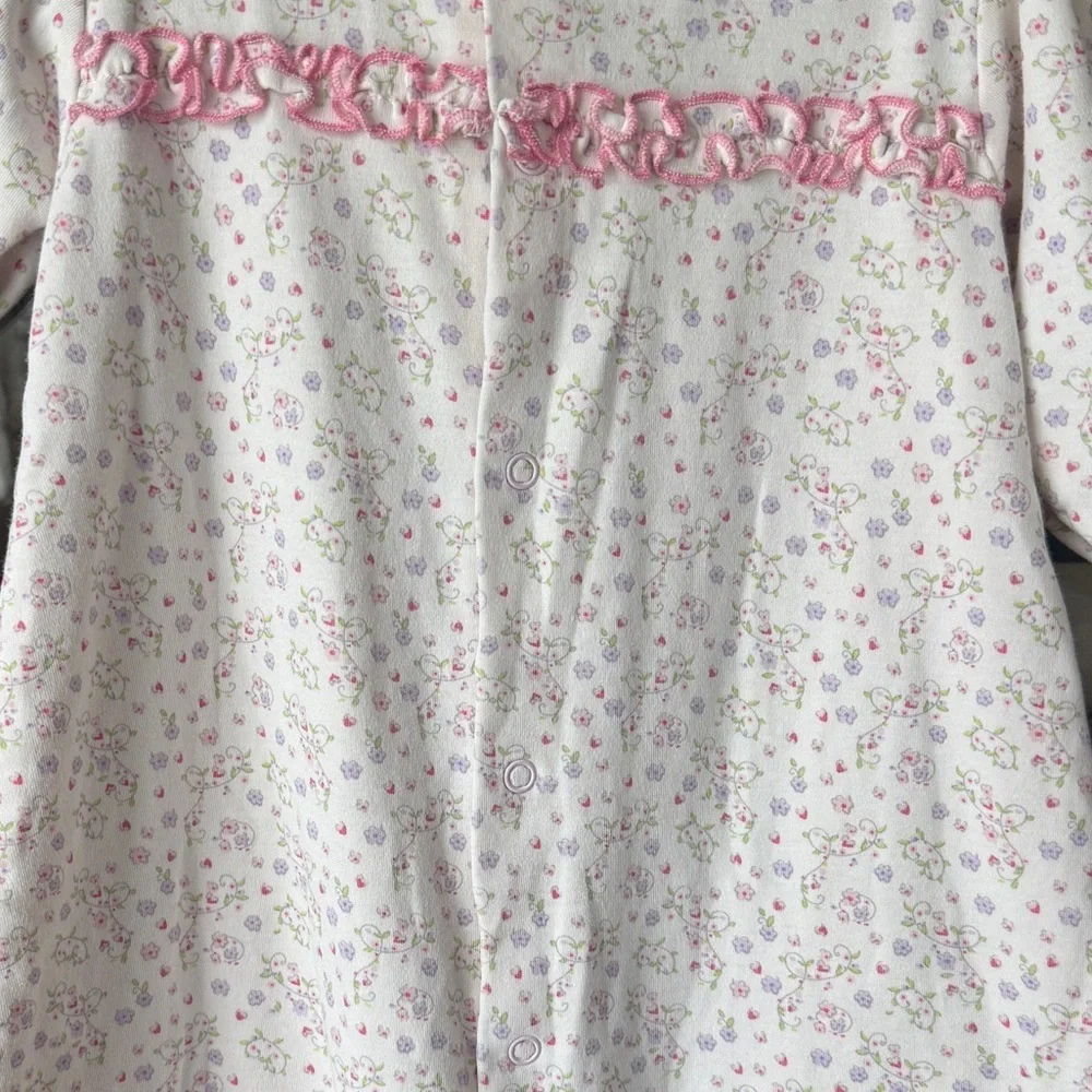 Kissy Kissy pastel paisley snaps
